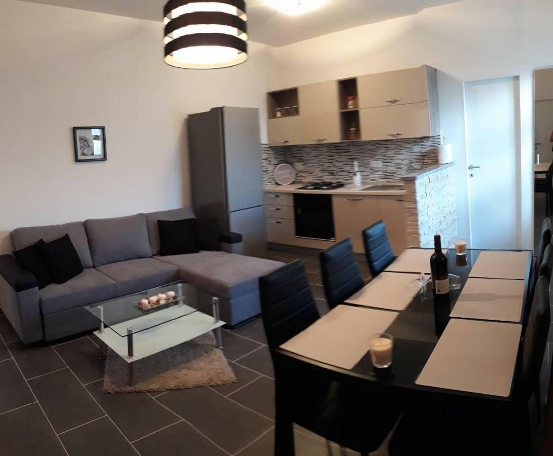 App Lana Apartman Crikvenica Kültér fotó